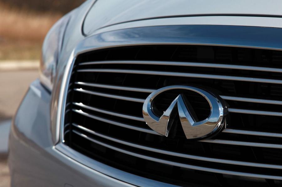  Infiniti M35h 2012 года  (фото 3 из 44)